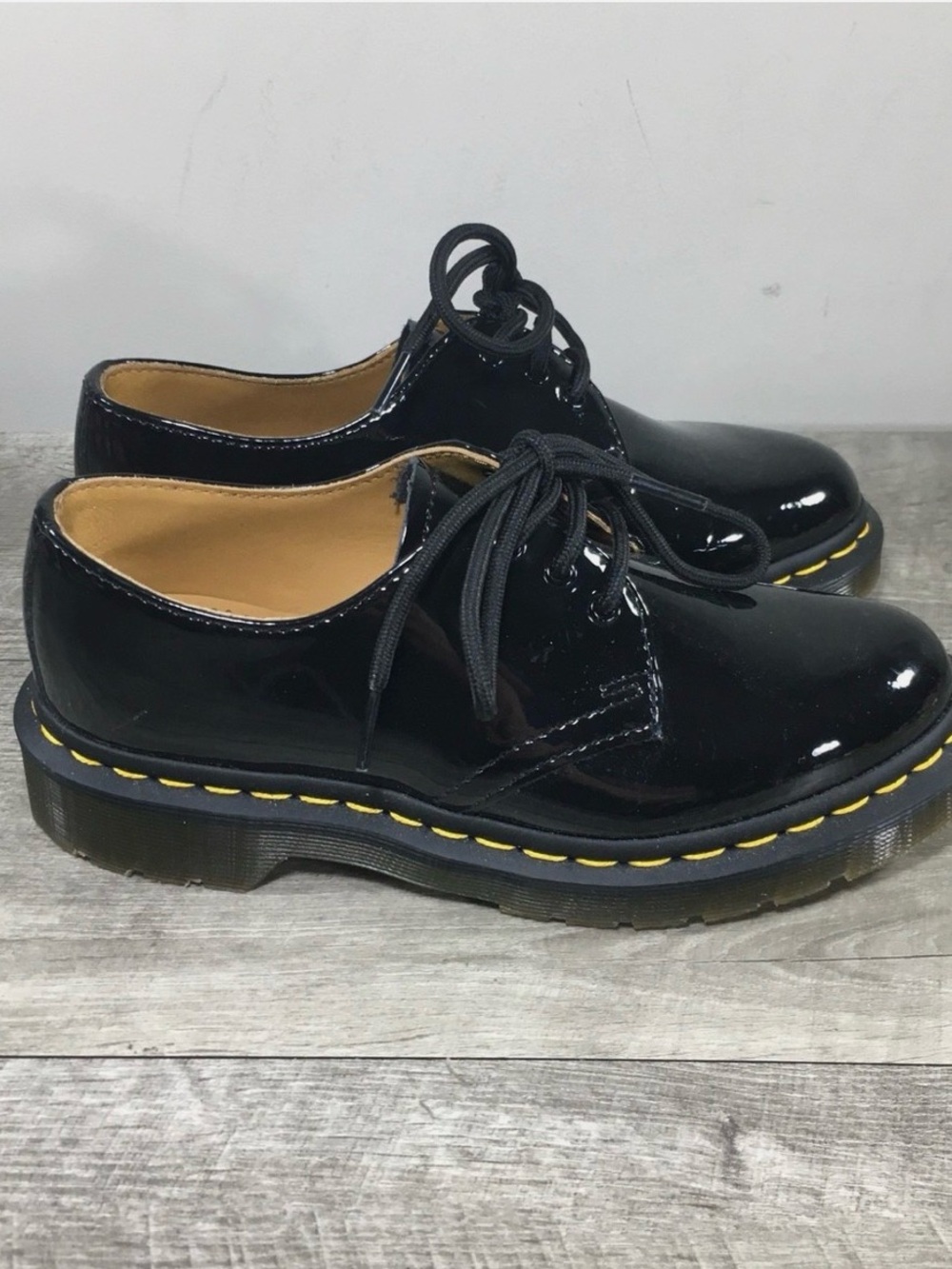 Dr. Martens 10084 Black Patent Leather Womens 3 Eye Air Wair Oxford Shoes Size 5